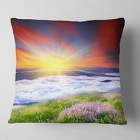 DesignArt Sunrise со цветни цвеќиња - пејзаж печатена перница за фрлање - 16x16
